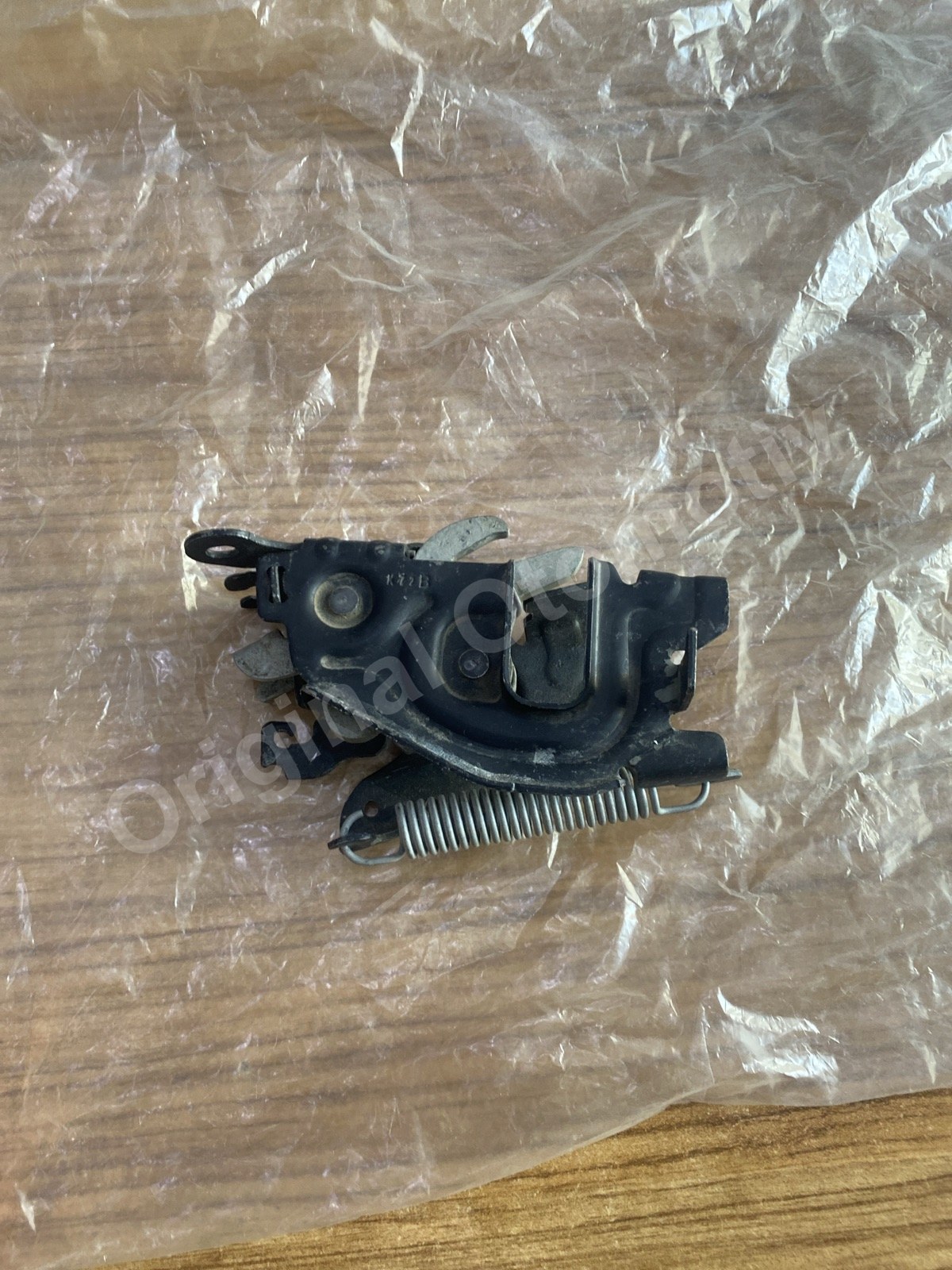 BMW 5 SERİSİ G30 SOL KAPUT KİLİDİ ÇIKMA 51237347404