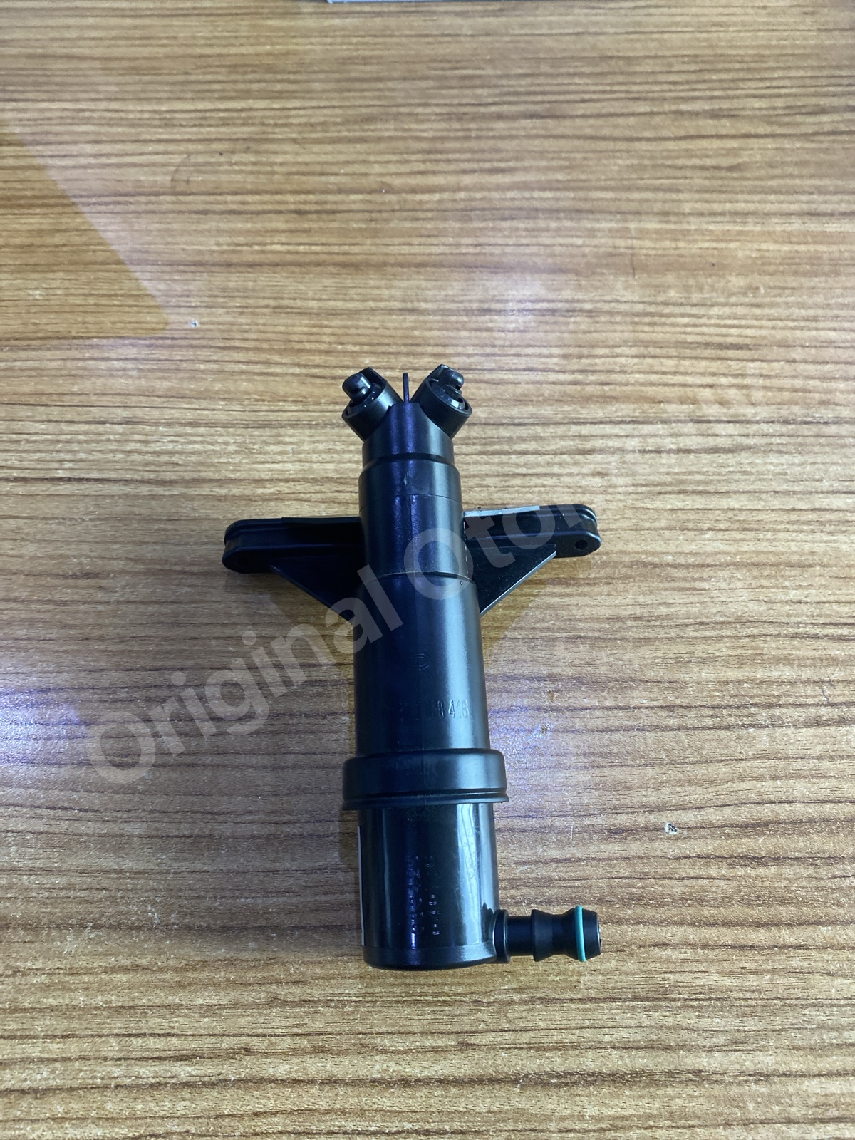 BMW E60 E61 SAĞ ÖN FAR YIKAMA ROBOTU 61677038416