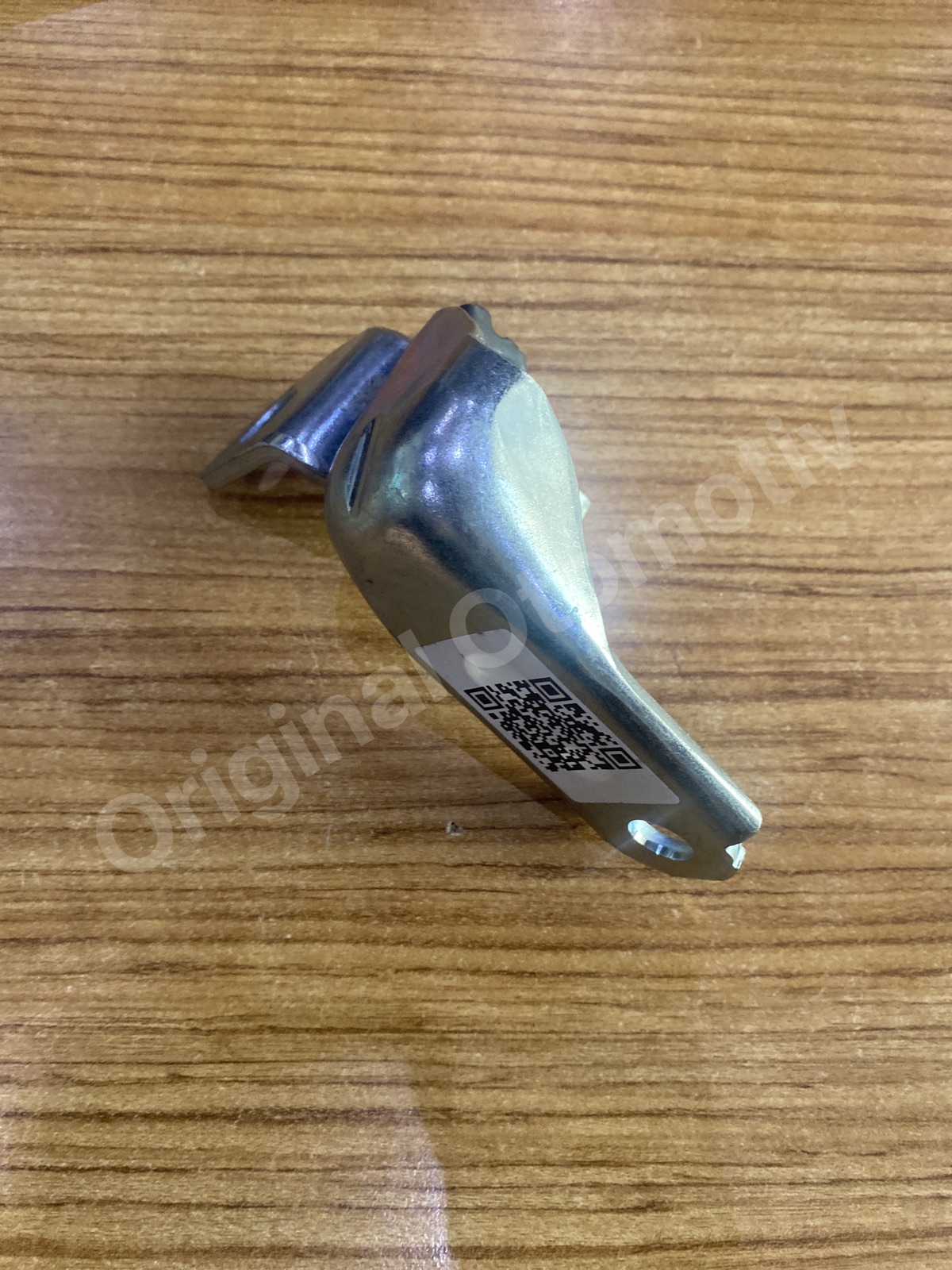 FORD TRANSIT COURIER SAĞ ÖN ÜST KAPI MENTEŞE ET767822800AB